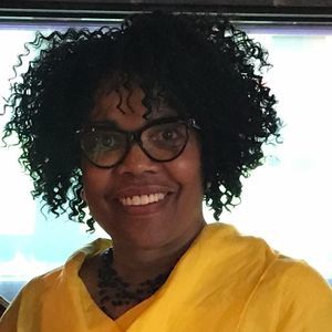 Meet your Posher, Pam